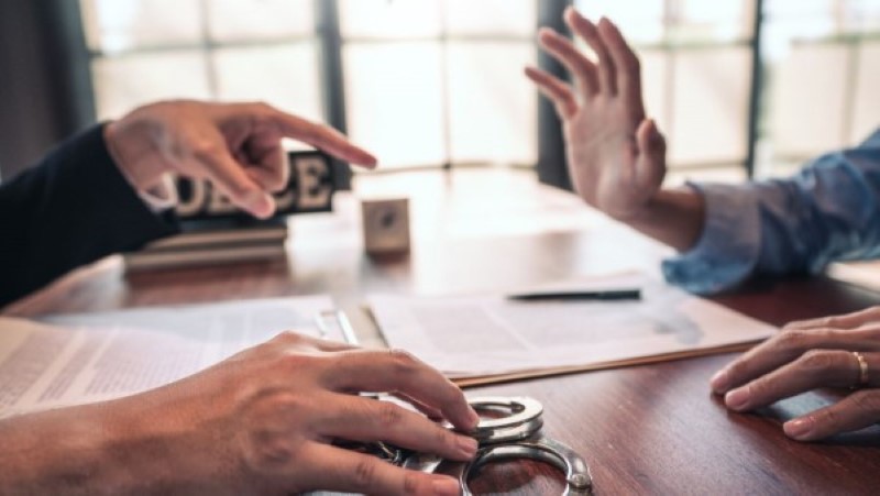 חקירה באזהרה